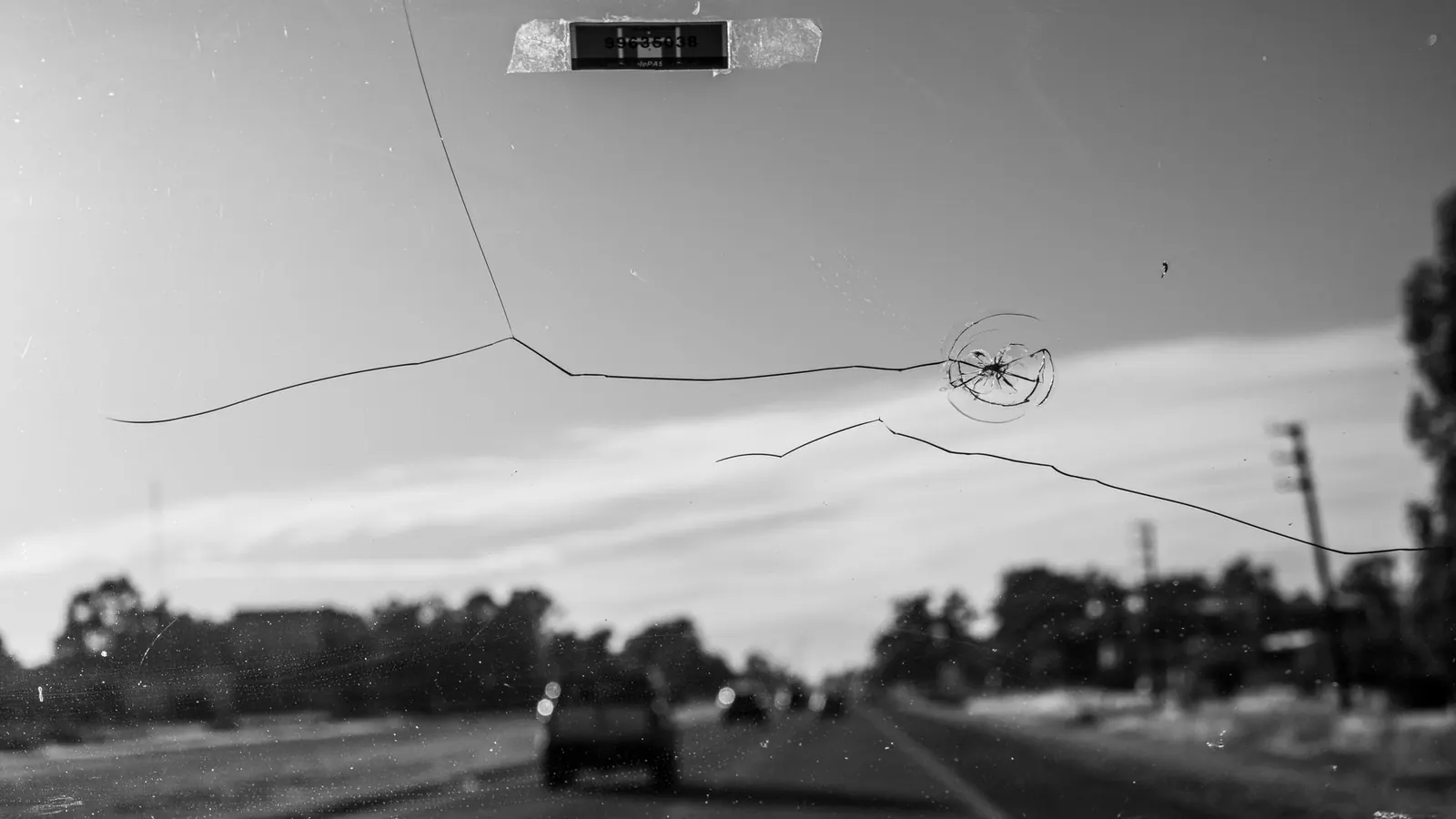 Cracked vehicle windscreen